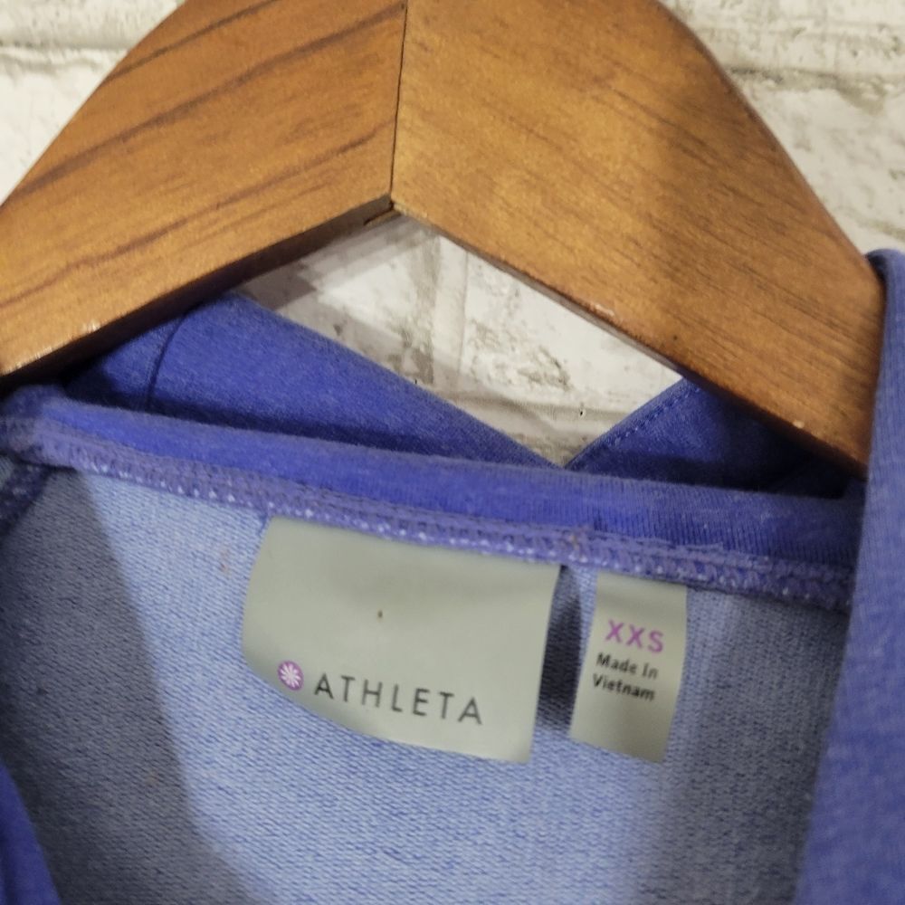 Athleta sweatshirt‎ - Picture 7 of 14